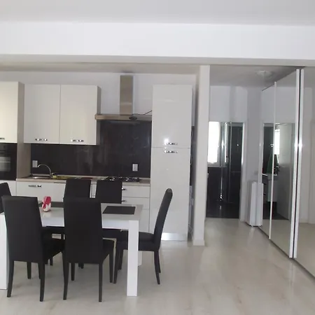 Apartament Cochet Buna Ziua Διαμέρισμα *